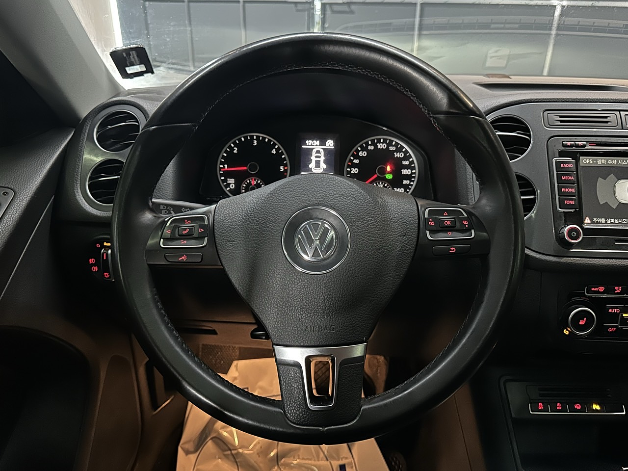 VOLKSWAGEN TIGUAN TDI 2013 / SUNROOF / SMART KEY / 4WD 15