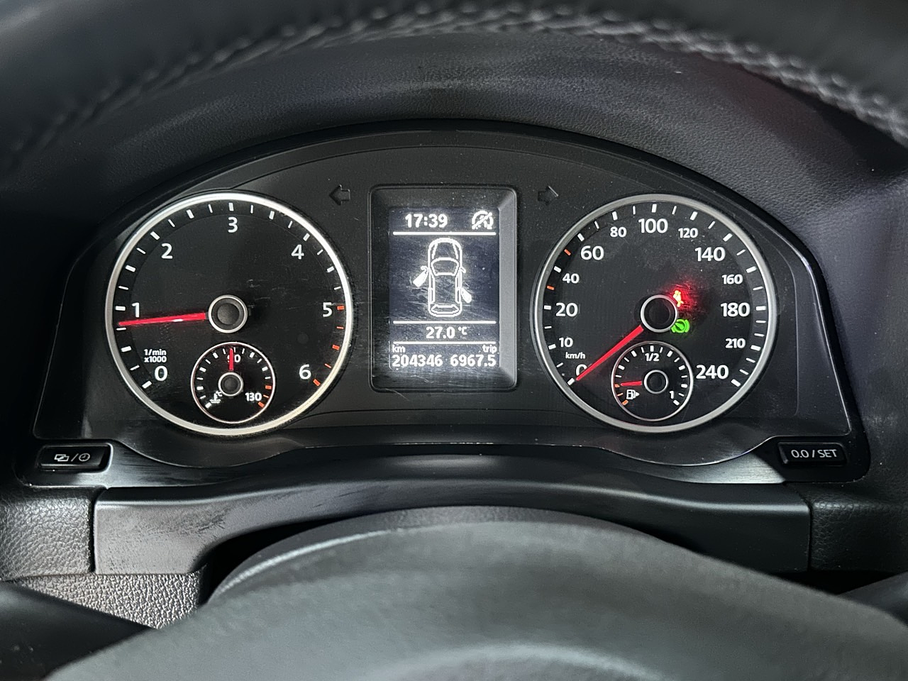 VOLKSWAGEN TIGUAN TDI 2013 / SUNROOF / SMART KEY / 4WD 16