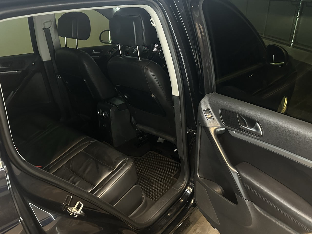 VOLKSWAGEN TIGUAN TDI 2013 / SUNROOF / SMART KEY / 4WD 30
