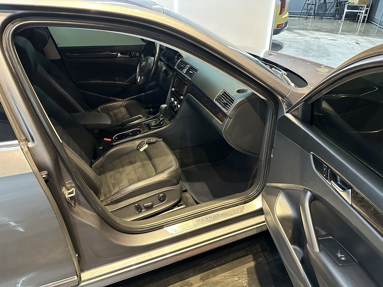 VOLKSWAGEN PASSAT 2015 / SUNROOF / CAMARA R / SMART KEY / 2WD 24