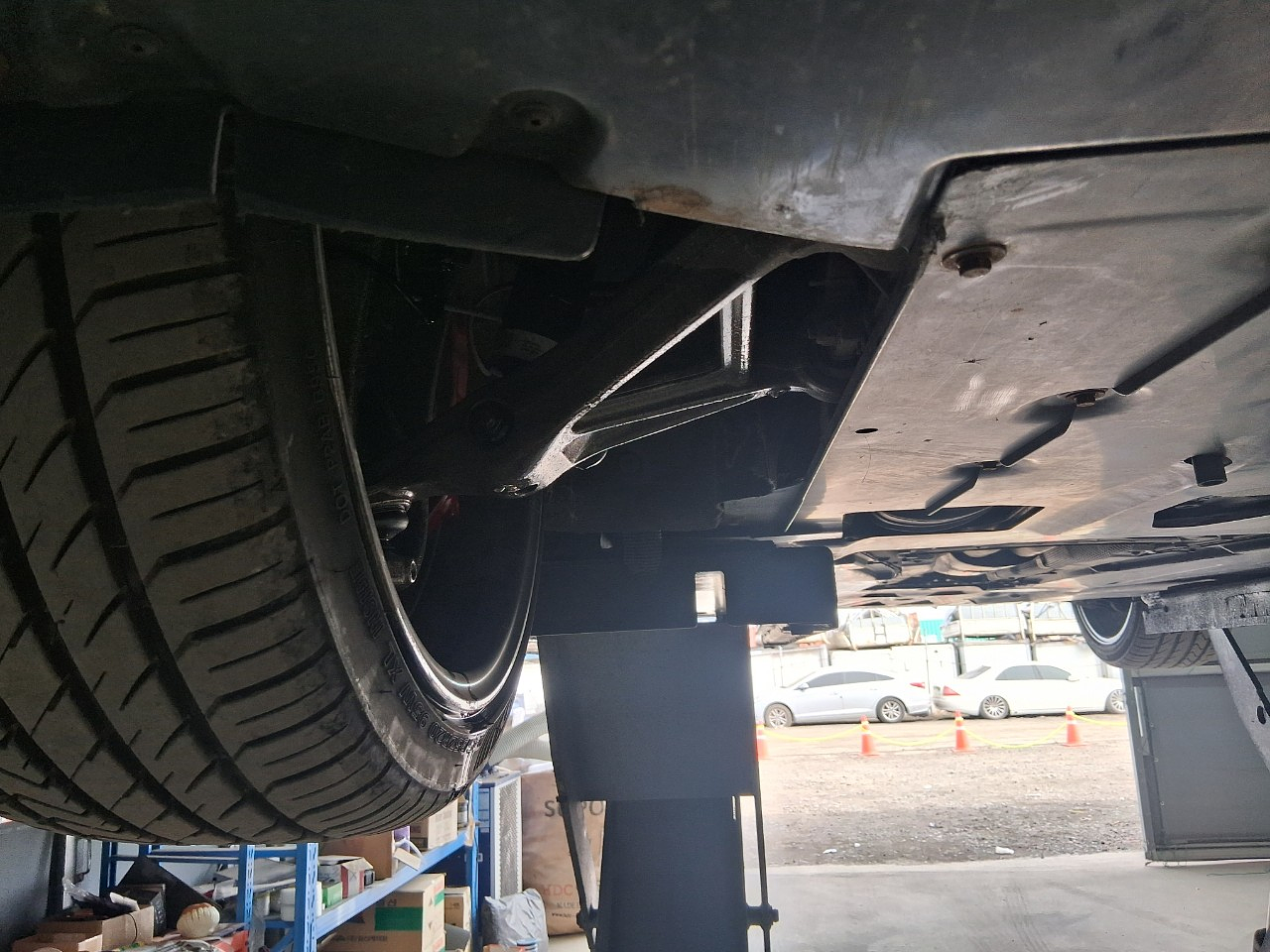 FERRARI CALIFORNIA 2010 / CONVERTIBLE / GASOLINA 4.0CC / 2WD  40