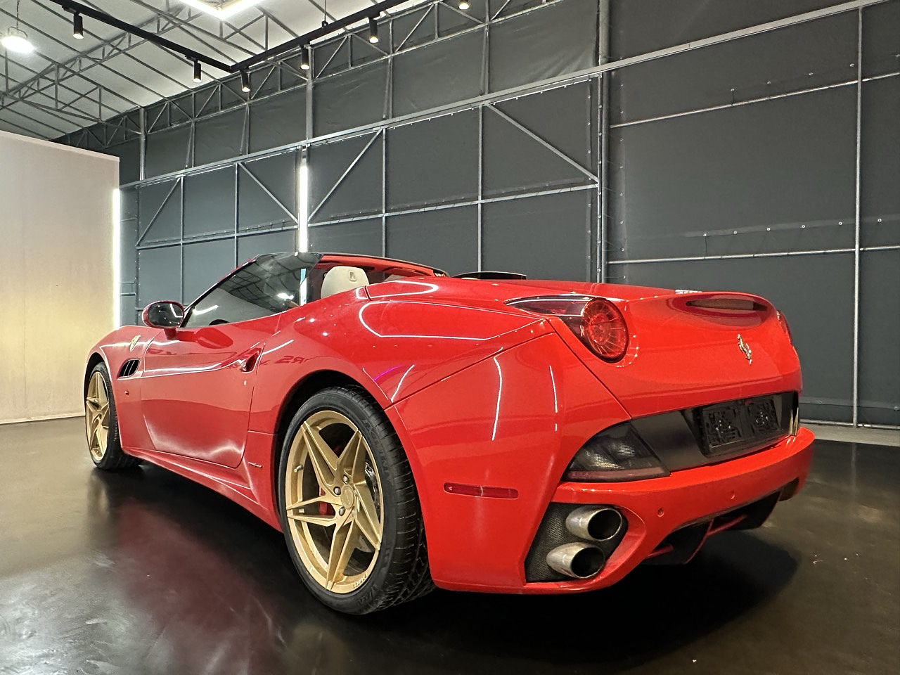 FERRARI CALIFORNIA 2010 / CONVERTIBLE / GASOLINA 4.0CC / 2WD  7