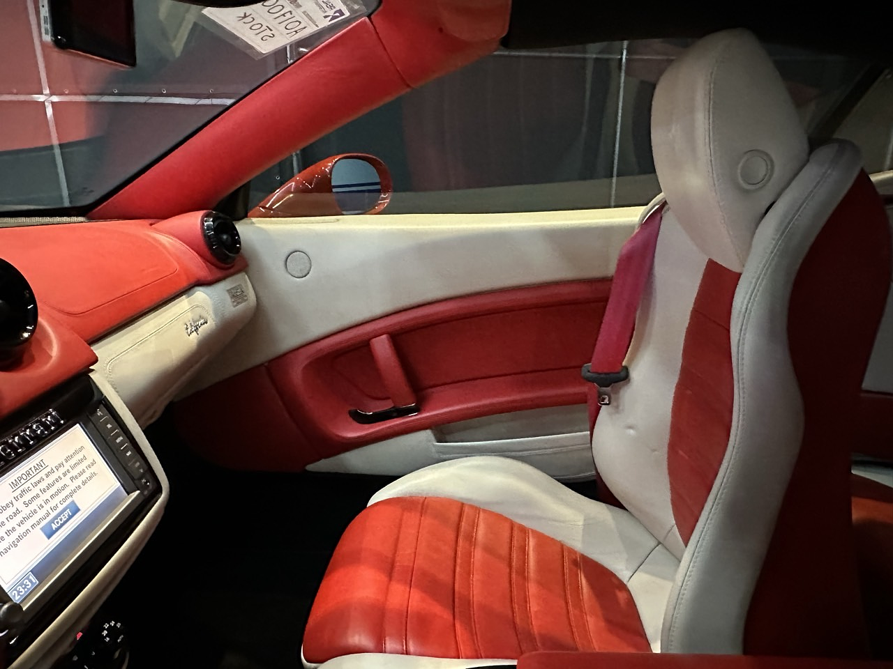 FERRARI CALIFORNIA 2010 / CONVERTIBLE / GASOLINA 4.0CC / 2WD  34