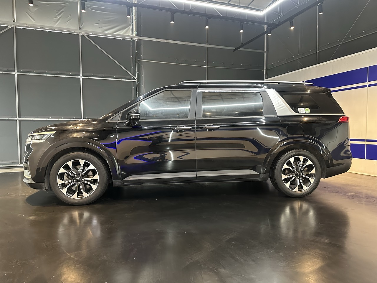 KIA CARNIVAL 2022 / 9PASAJEROS / CAMARA R / DIESEL / SMART KEY  7