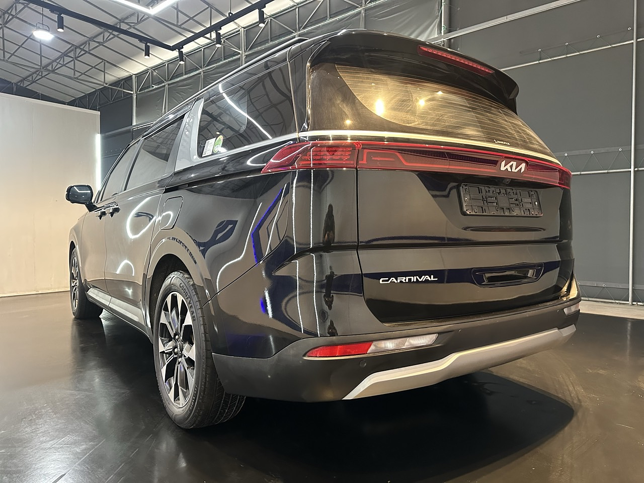 KIA CARNIVAL 2022 / 9PASAJEROS / CAMARA R / DIESEL / SMART KEY  8