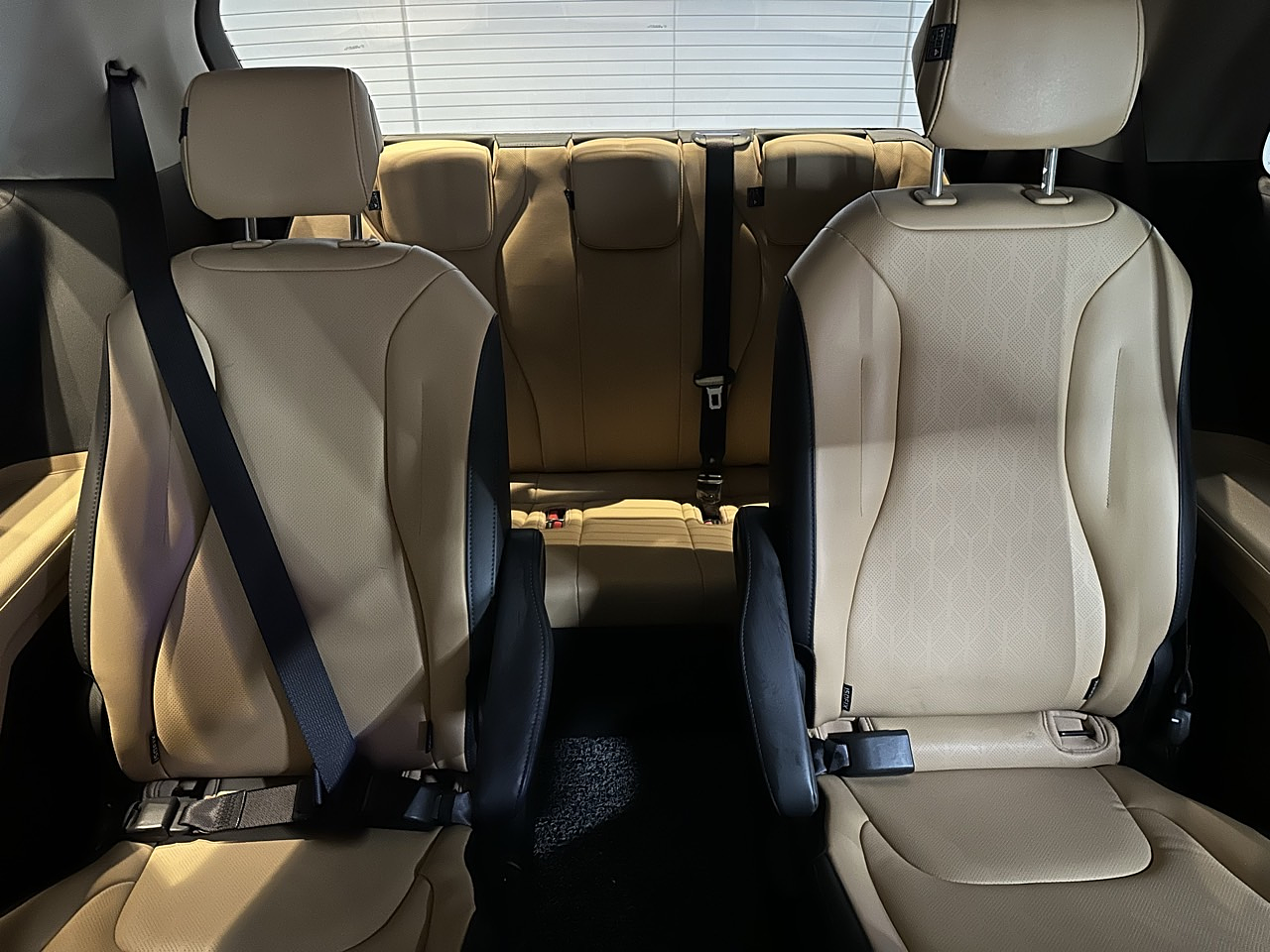 KIA CARNIVAL 2022 / 9PASAJEROS / CAMARA R / DIESEL / SMART KEY  28