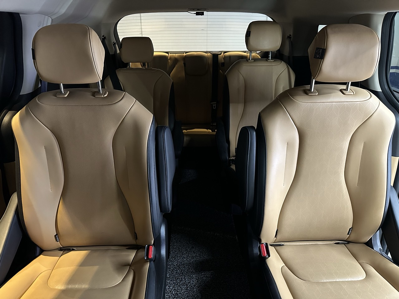 KIA CARNIVAL 2022 / 9PASAJEROS / CAMARA R / DIESEL / SMART KEY  27