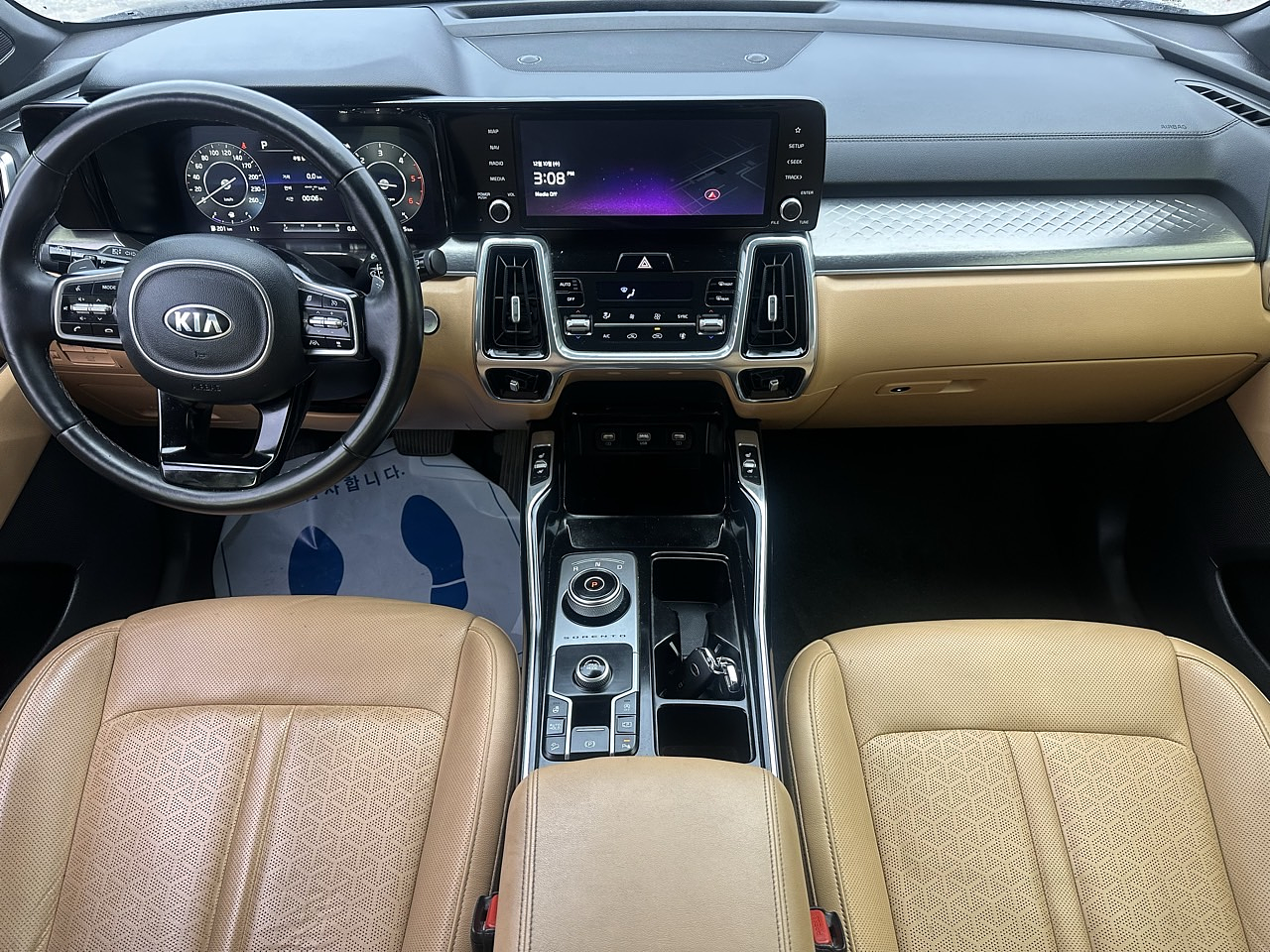 KIA SORENTO 2021 / 7 PASAJEROS / 2WD / DIESEL 2.2 / CAMARA R  16