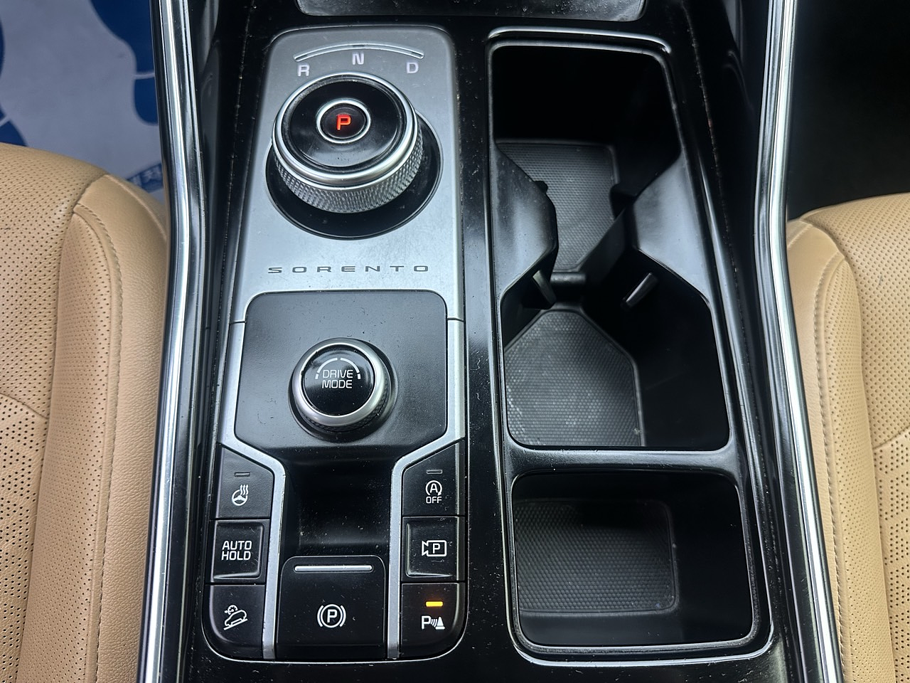 KIA SORENTO 2021 / 7 PASAJEROS / 2WD / DIESEL 2.2 / CAMARA R  21