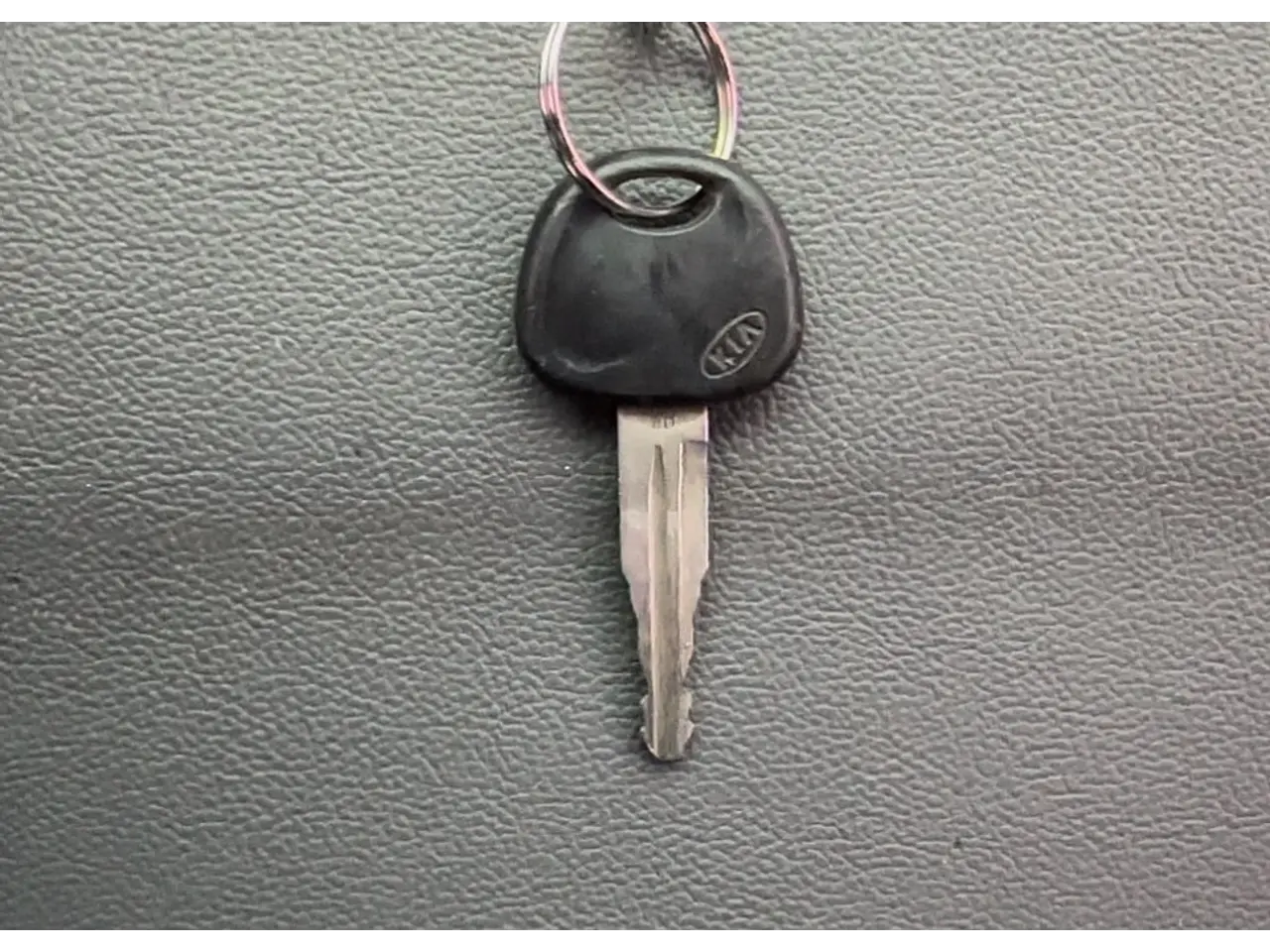 KIA BONGO 2018 / 1.2TON / KINGCAB / MECANICA CAJA 6TA / 2WD 18