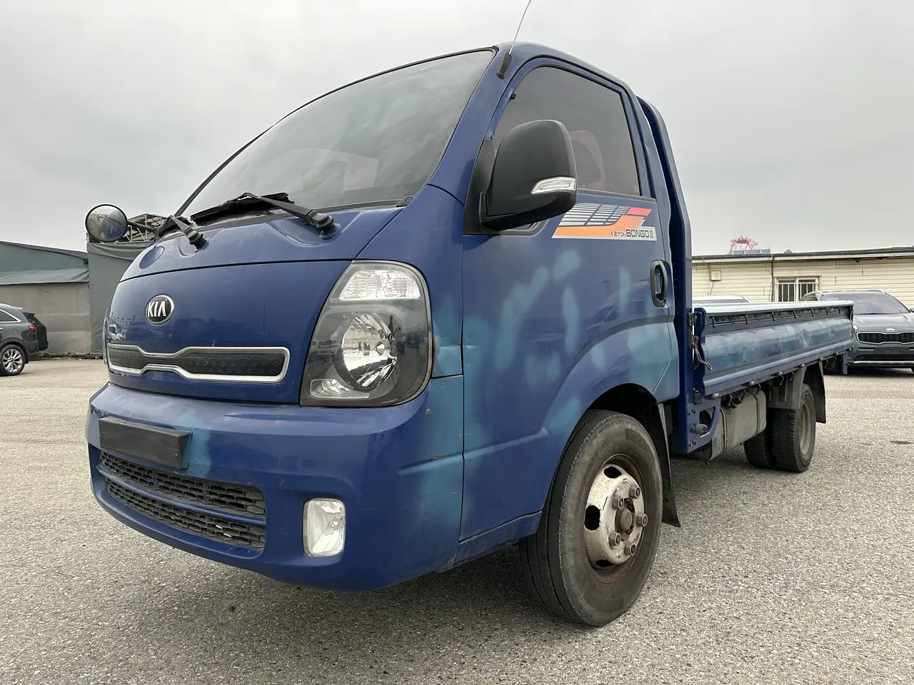 KIA BONGO 2018 / 1.2TON / KINGCAB / MECANICA CAJA 6TA / 2WD 3