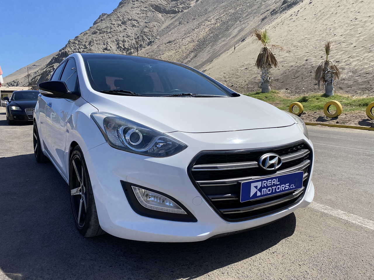 HYUNDAI i30 2014 / SMART KEY / DIESEL 1.6 / SUNROOF  1
