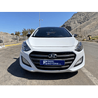 HYUNDAI i30 2014 / SMART KEY / DIESEL 1.6 / SUNROOF  2