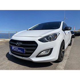 Hyundai I30 — foto 3 de 16