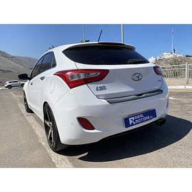 Hyundai I30 — foto 4 de 16