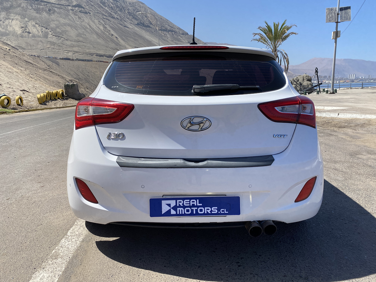 HYUNDAI i30 2014 / SMART KEY / DIESEL 1.6 / SUNROOF  5