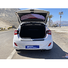 HYUNDAI i30 2014 / SMART KEY / DIESEL 1.6 / SUNROOF  9