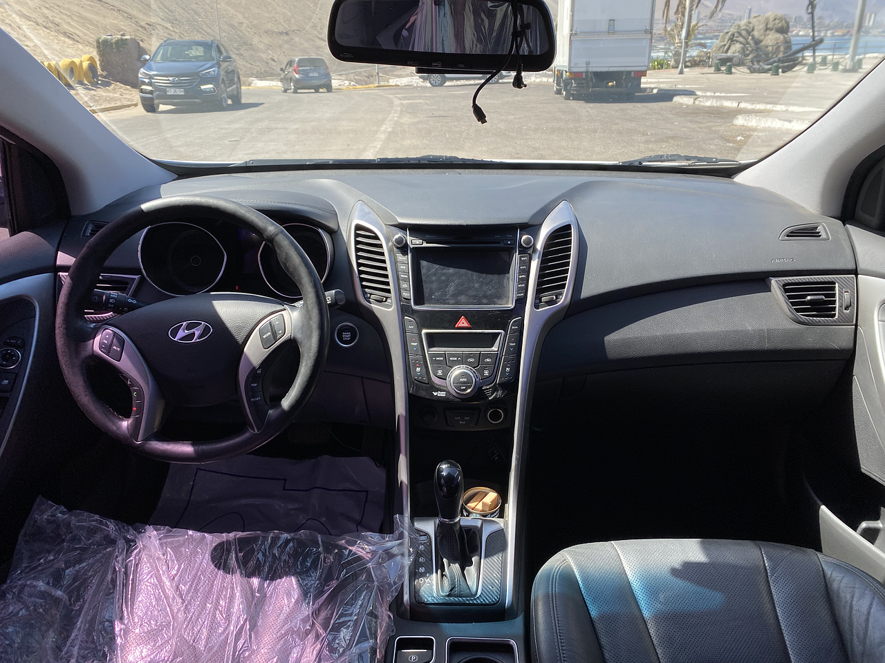 HYUNDAI i30 2014 / SMART KEY / DIESEL 1.6 / SUNROOF  14