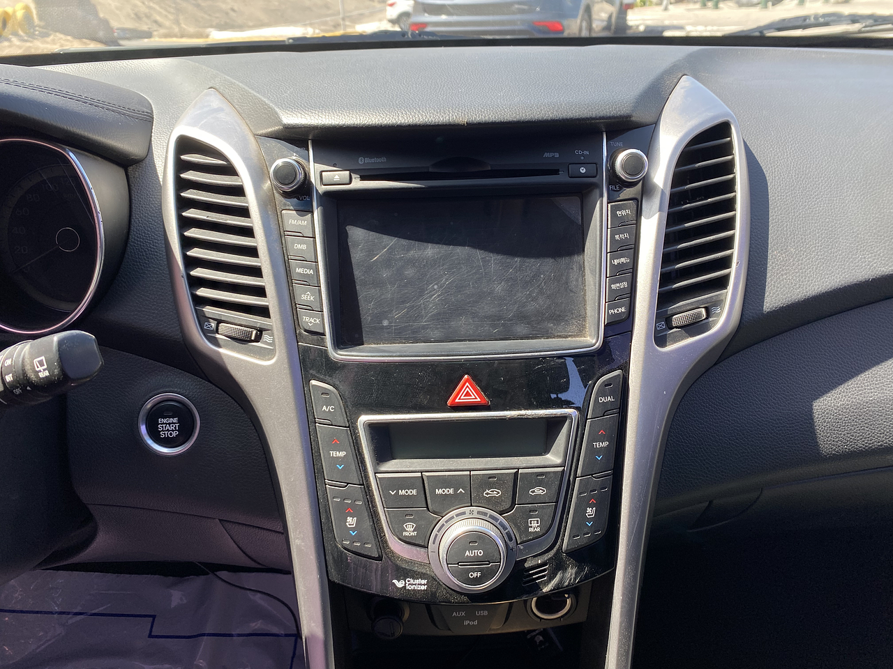 HYUNDAI i30 2014 / SMART KEY / DIESEL 1.6 / SUNROOF  18