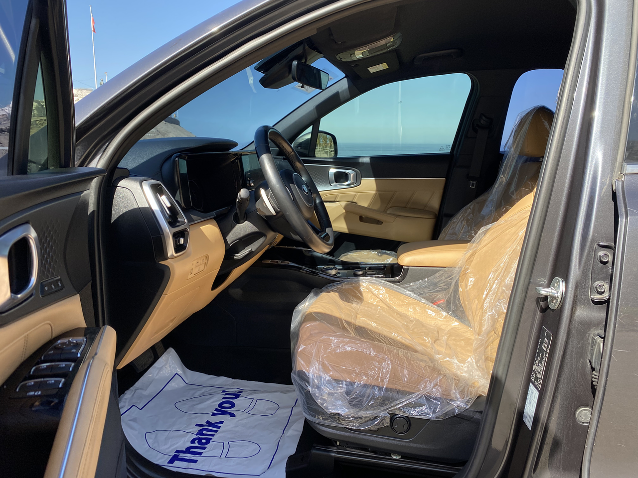 KIA SORENTO 2021 / 7 PASAJEROS / 2WD / DIESEL 2.2 / CAMARA 360 12