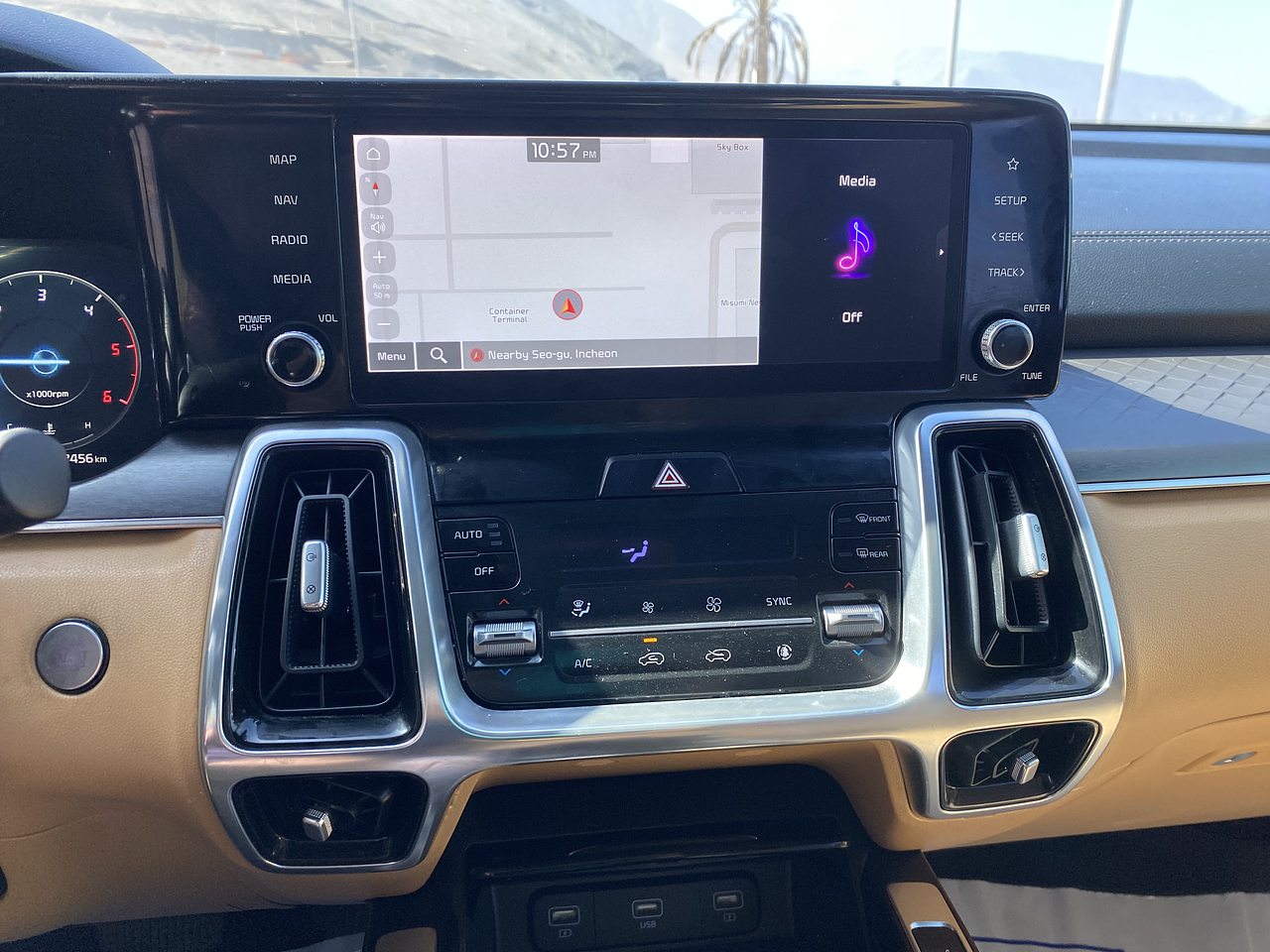 KIA SORENTO 2021 / 7 PASAJEROS / 2WD / DIESEL 2.2 / CAMARA 360 19