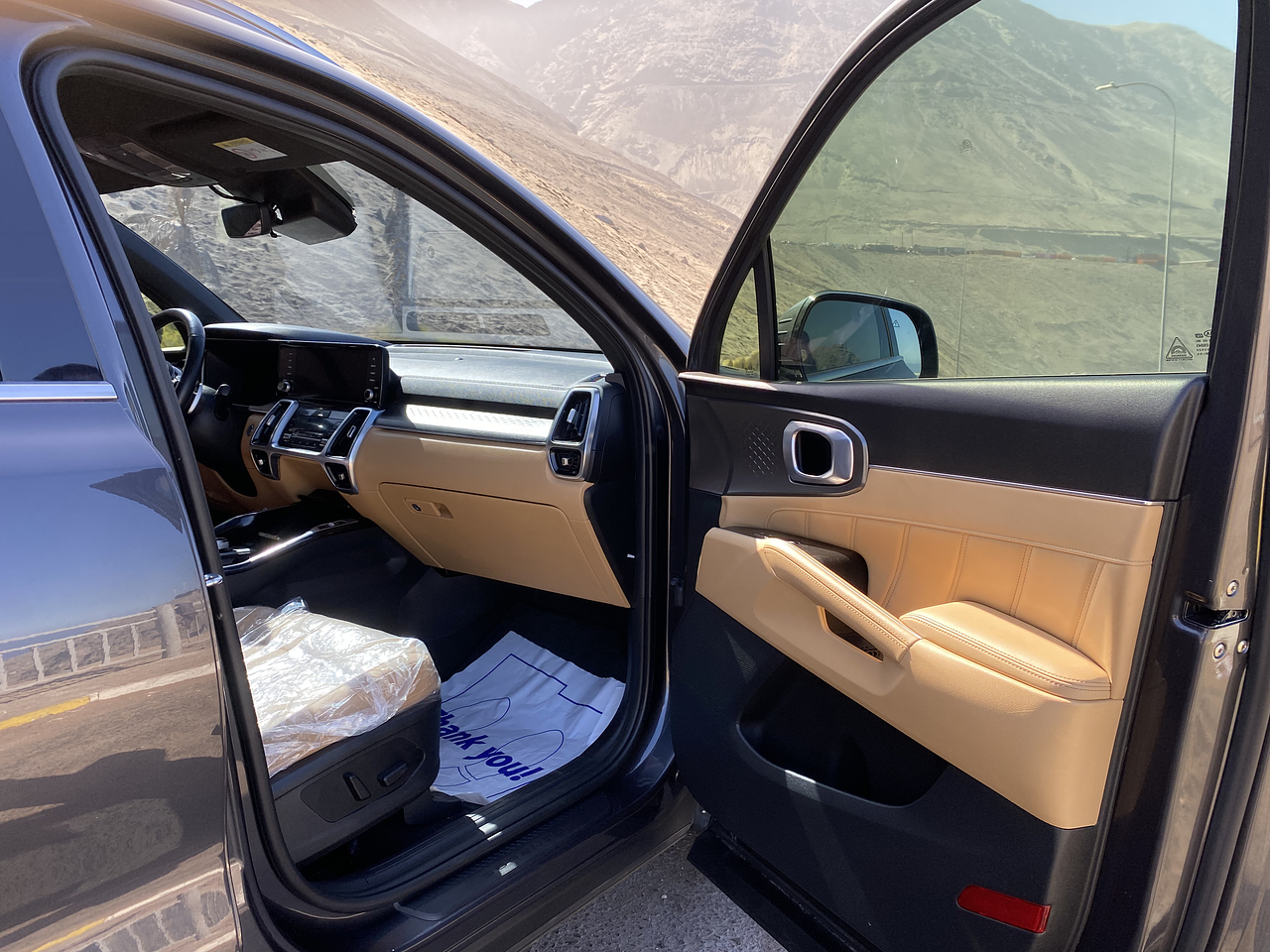 KIA SORENTO 2021 / 7 PASAJEROS / 2WD / DIESEL 2.2 / CAMARA 360 22