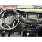 HYUNDAI TUCSON 2018 / CAMARA R / DIESEL 1.7 / 2WD 19