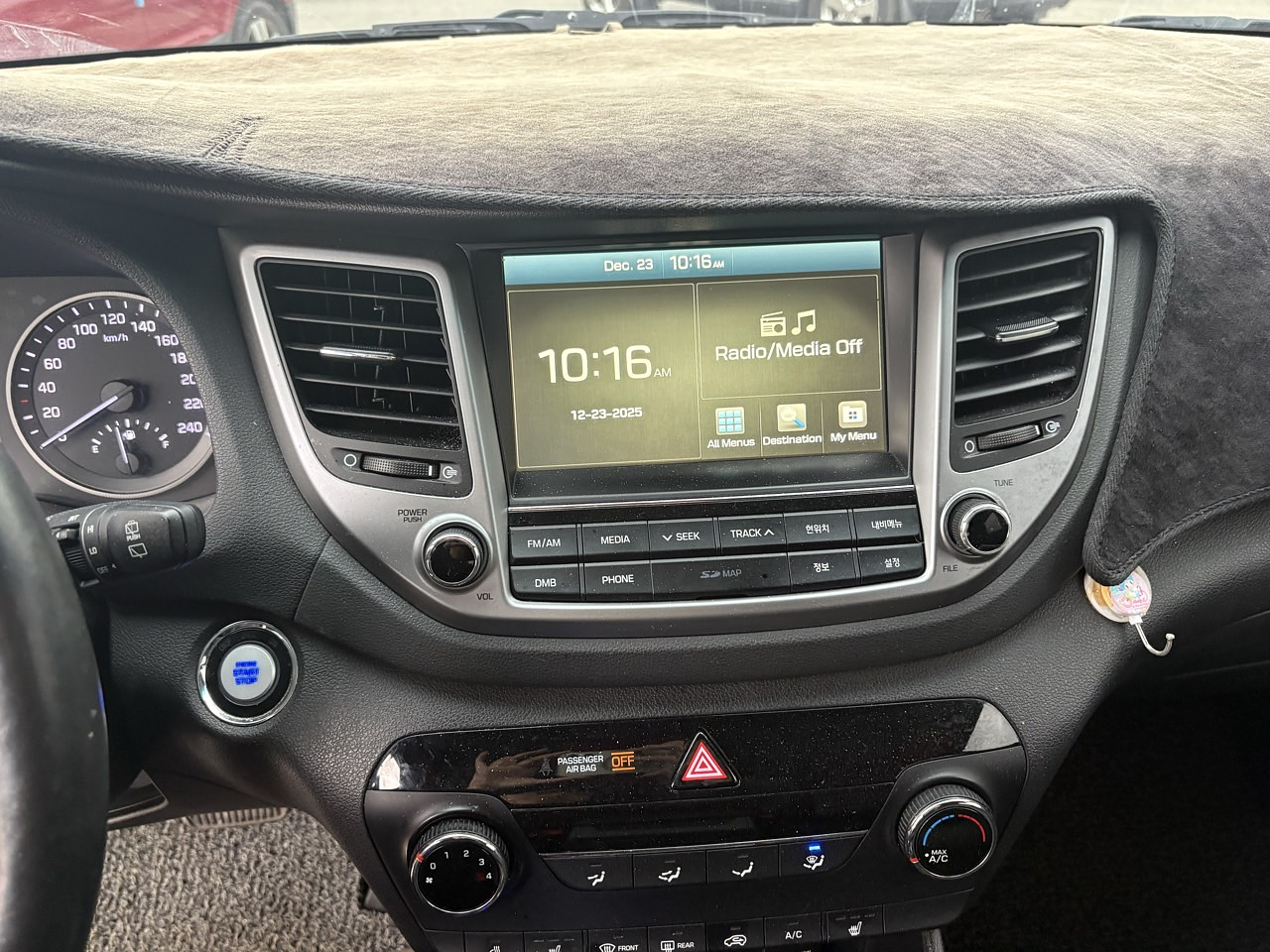 HYUNDAI TUCSON 2018 / CAMARA R / DIESEL 1.7 / 2WD 24