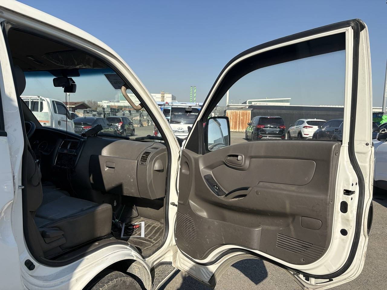 HYUNDAI PORTER 2013 1T / MECANICA / DIESEL 2.5 / FRIGORIFICO 10