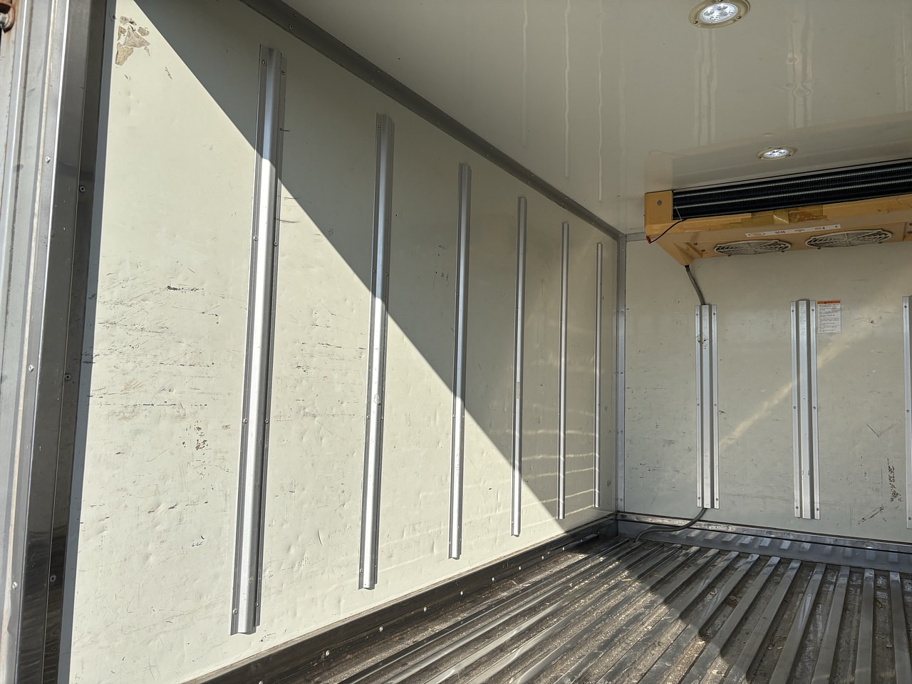 HYUNDAI PORTER 2013 1T / MECANICA / DIESEL 2.5 / FRIGORIFICO 23