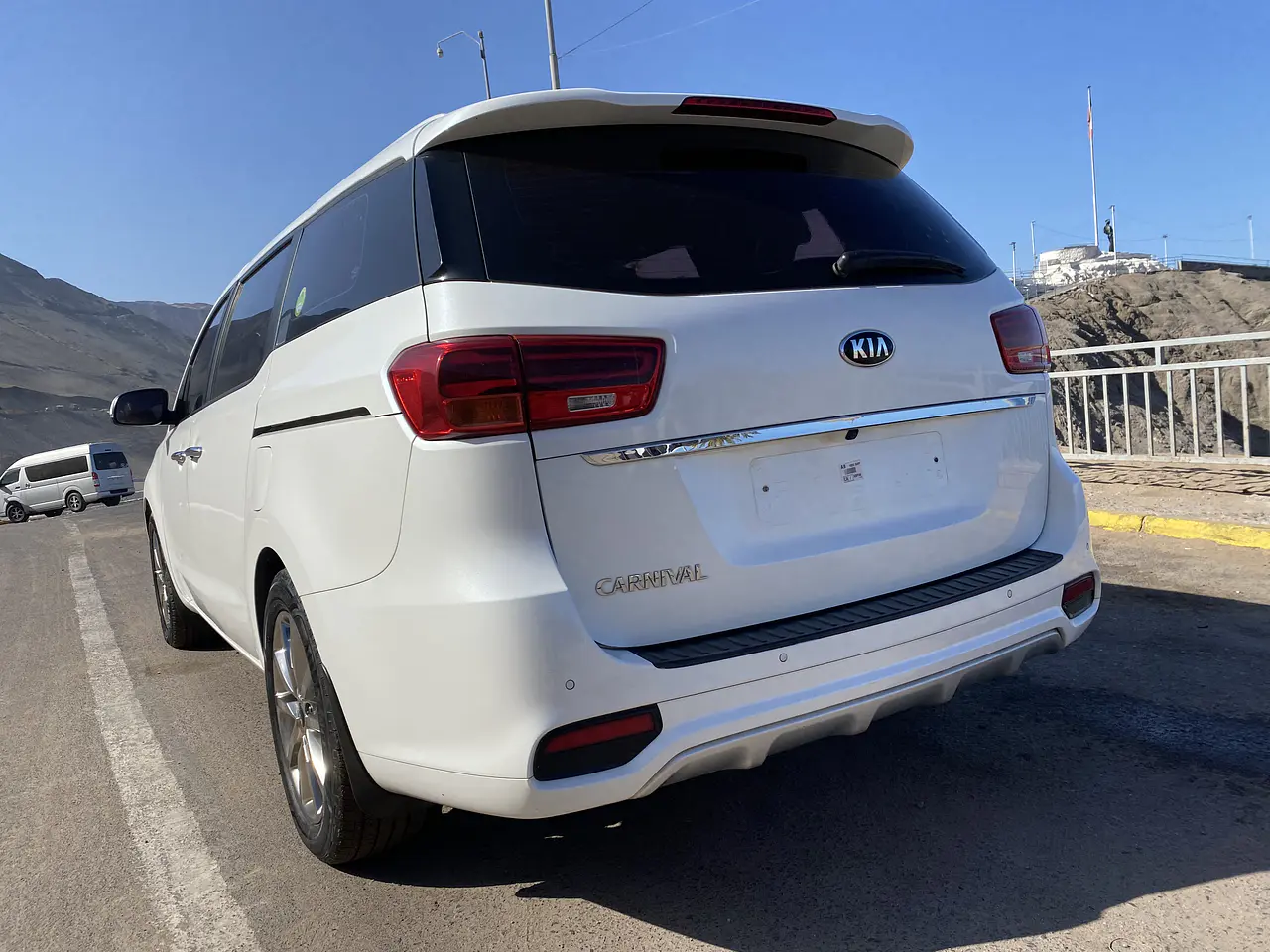 KIA CARNIVAL 2019 / 9PASAJEROS / DIESEL 2.2 / CAMARA R / P ELECTRICA 4