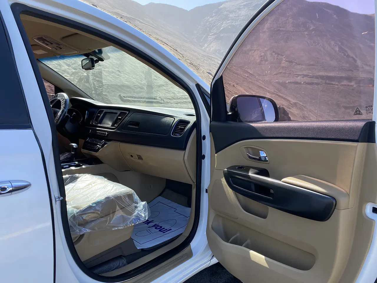 KIA CARNIVAL 2019 / 9PASAJEROS / DIESEL 2.2 / CAMARA R / P ELECTRICA 22