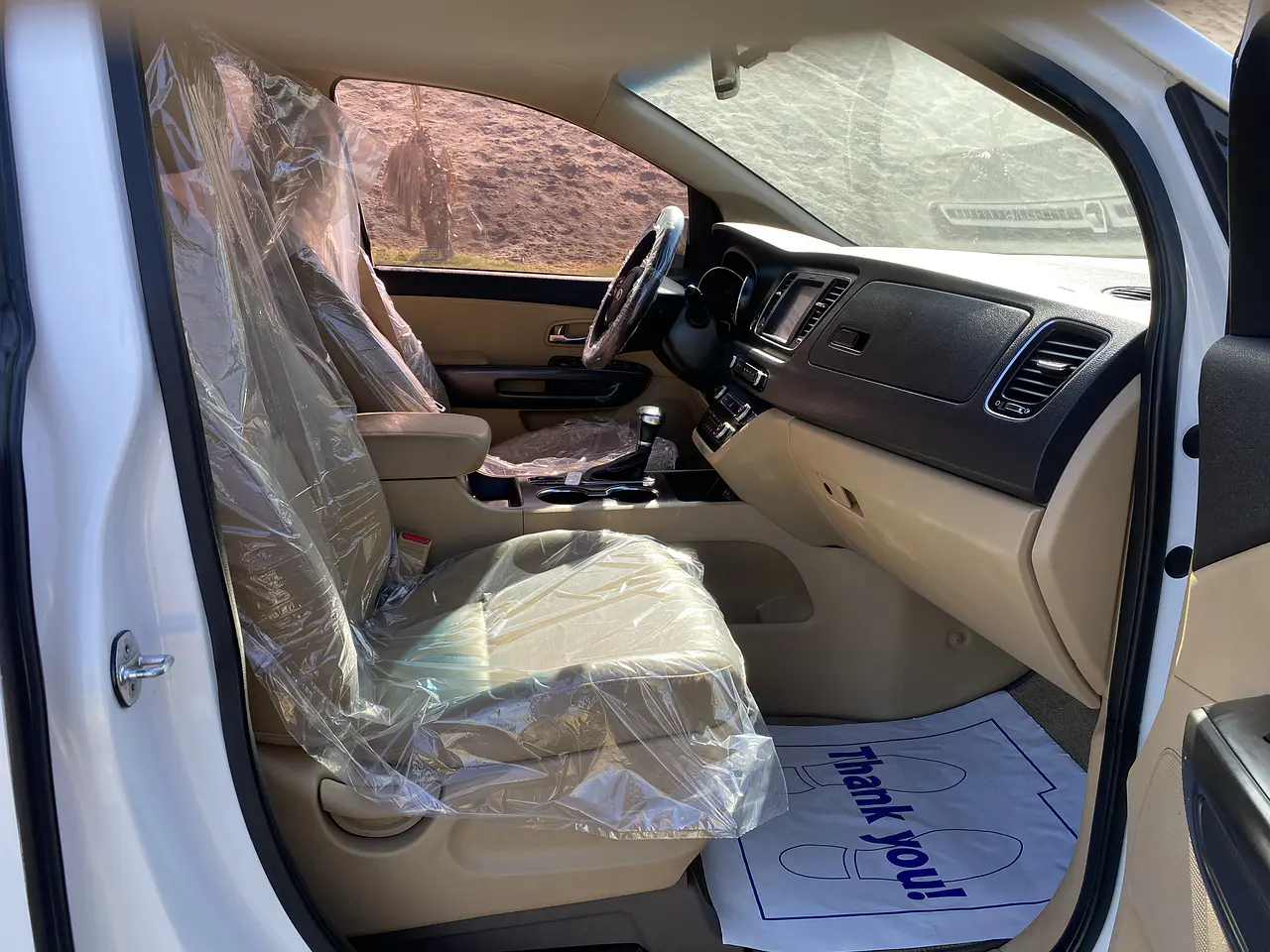 KIA CARNIVAL 2019 / 9PASAJEROS / DIESEL 2.2 / CAMARA R / P ELECTRICA 23