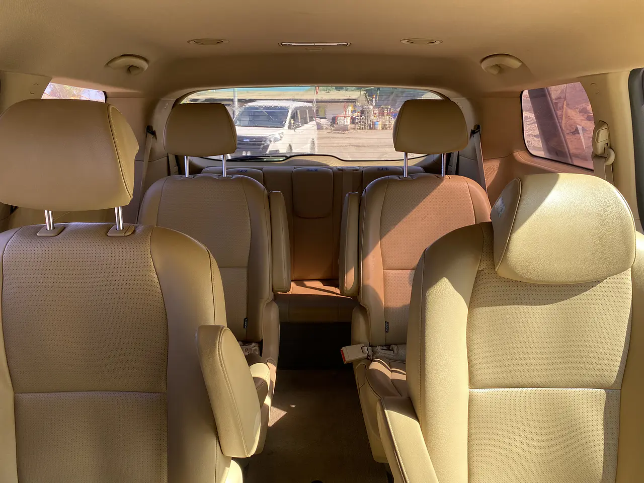 KIA CARNIVAL 2019 / 9PASAJEROS / DIESEL 2.2 / CAMARA R / P ELECTRICA 28