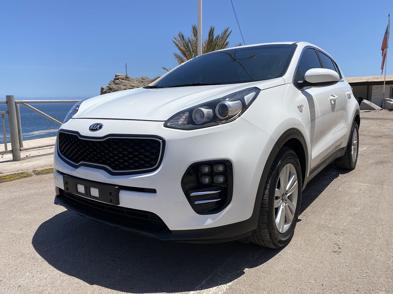 KIA SPORTAGE 2016 / CAMRA R / SMART KEY / DIESEL 1.7 CC 3