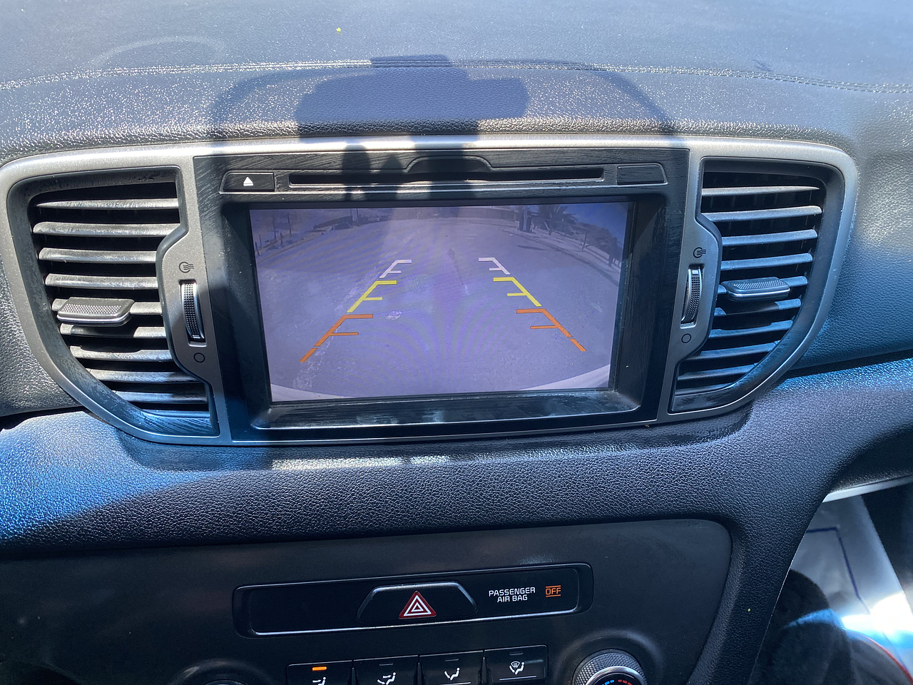 KIA SPORTAGE 2016 / CAMRA R / SMART KEY / DIESEL 1.7 CC 18