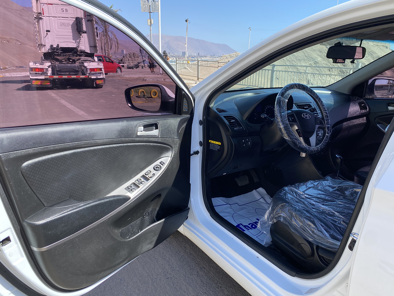 HYUNDAI ACCENT SEDAN 2017 / DIESEL 1.6 VGT  9