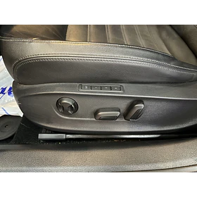 Volkswagen Passat — foto 11 de 16