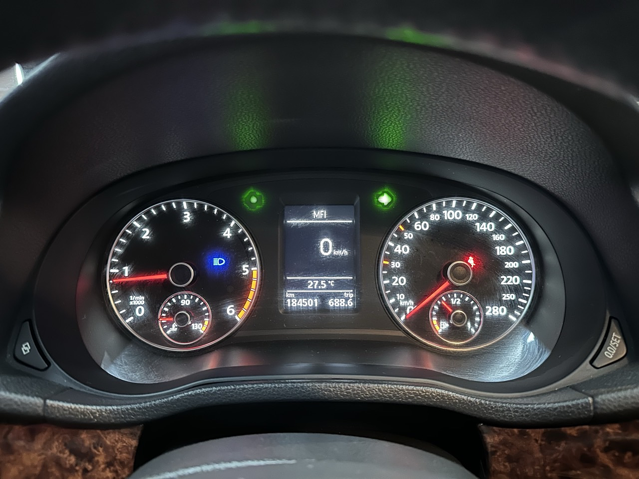 VOLKSWAGEN PASSAT 2012 / SUNROOF / CAMARA R / SMART KEY / 2WD 17