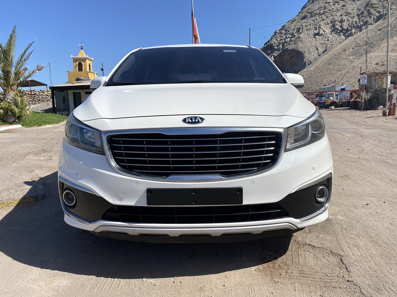 KIA ALL NEW CARNIVAL 2016 / 9PASAJEROS / DIESEL / PUERTA ELECTRICA 2