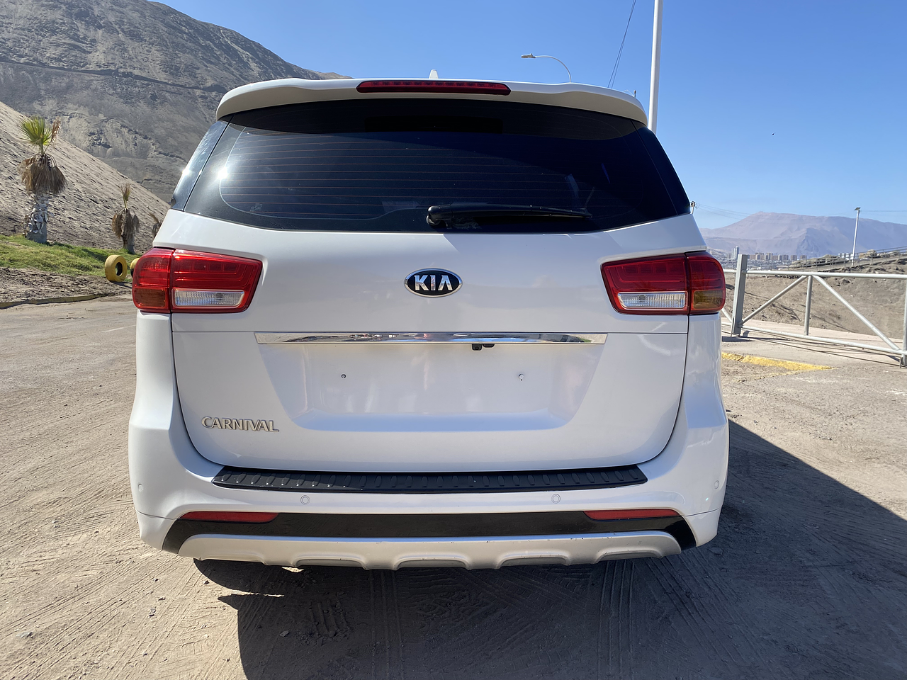 KIA ALL NEW CARNIVAL 2016 / 9PASAJEROS / DIESEL / PUERTA ELECTRICA 5