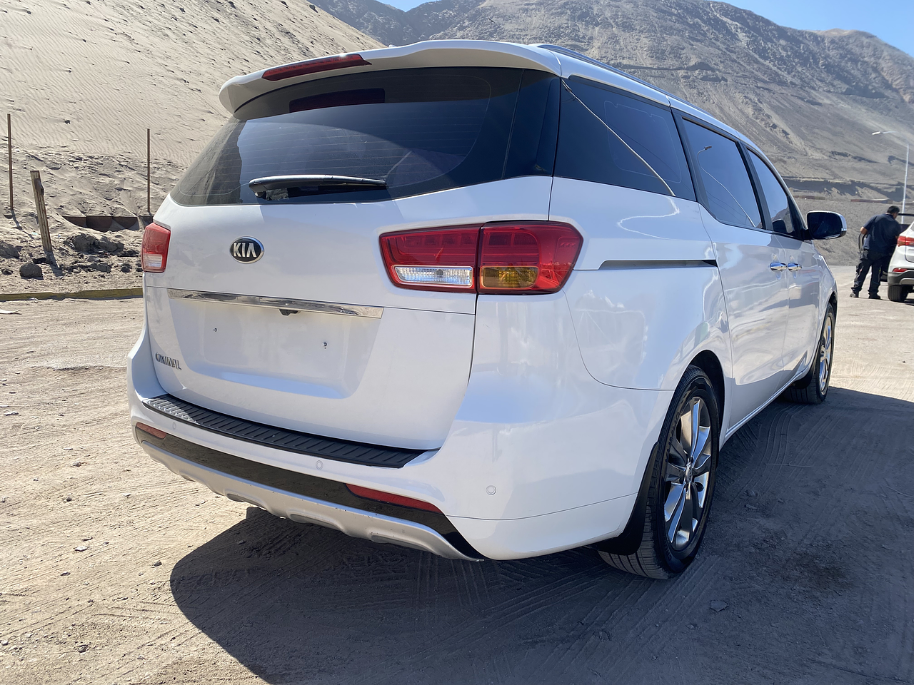 KIA ALL NEW CARNIVAL 2016 / 9PASAJEROS / DIESEL / PUERTA ELECTRICA 6