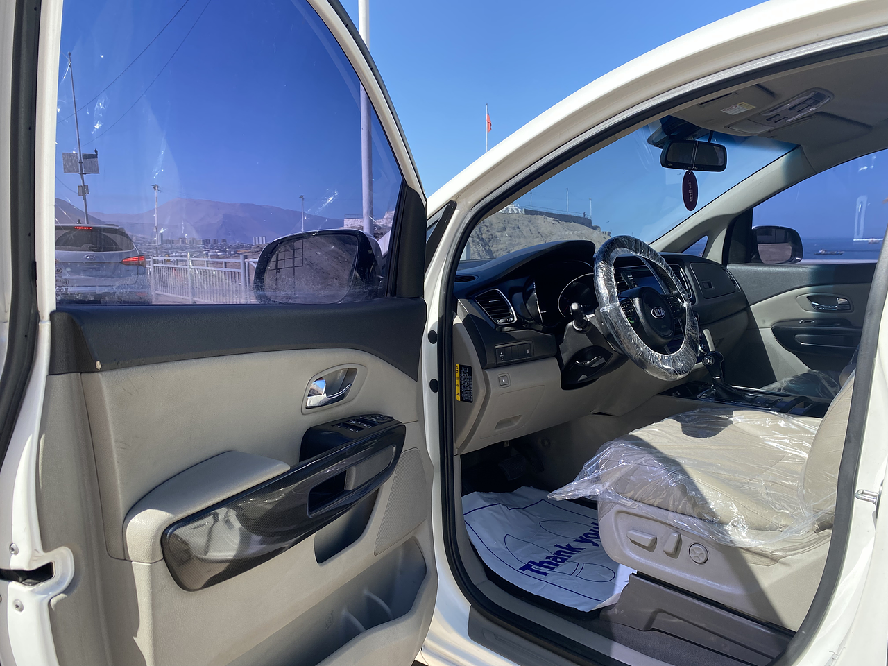 KIA ALL NEW CARNIVAL 2016 / 9PASAJEROS / DIESEL / PUERTA ELECTRICA 9