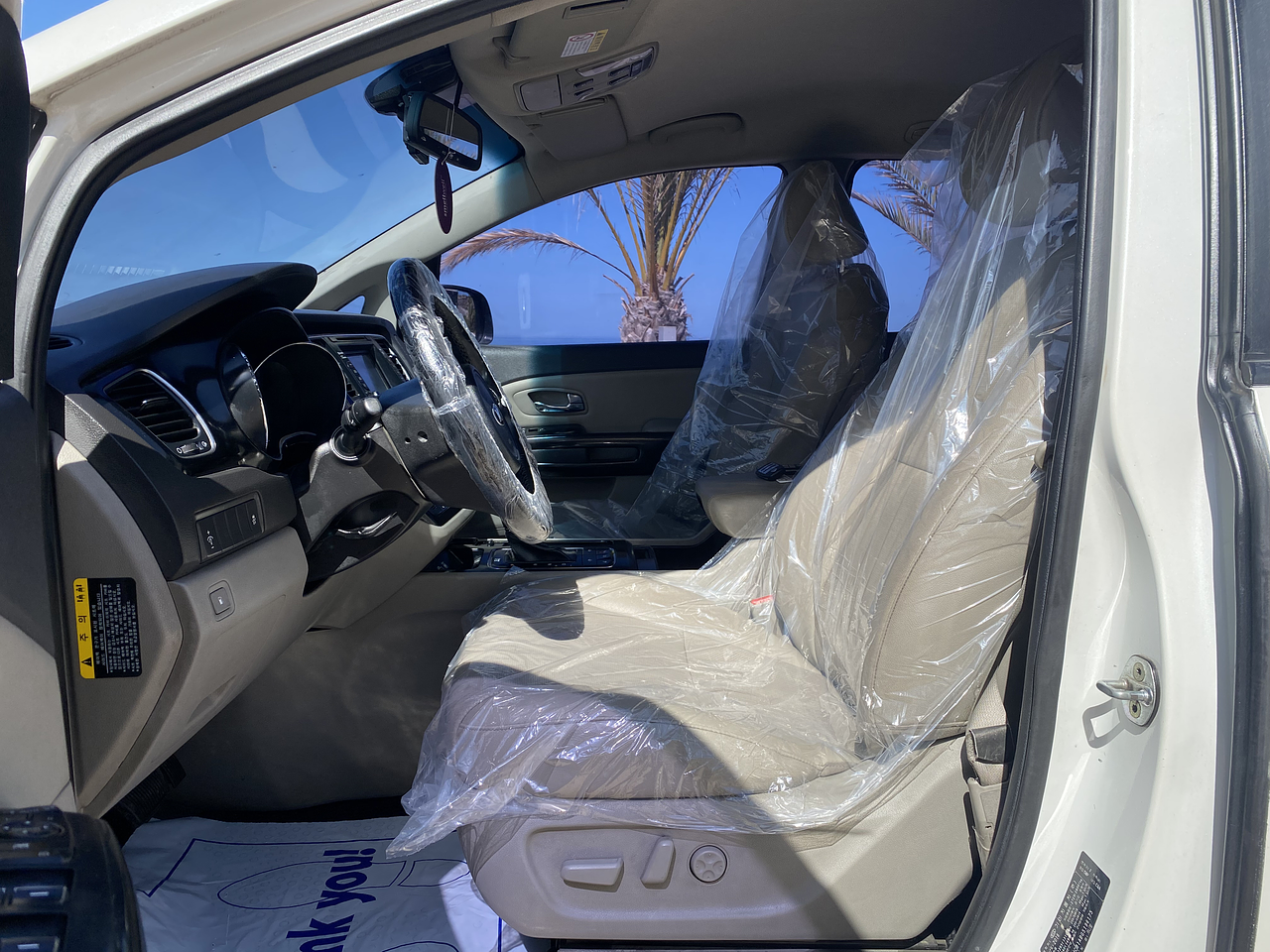 KIA ALL NEW CARNIVAL 2016 / 9PASAJEROS / DIESEL / PUERTA ELECTRICA 10