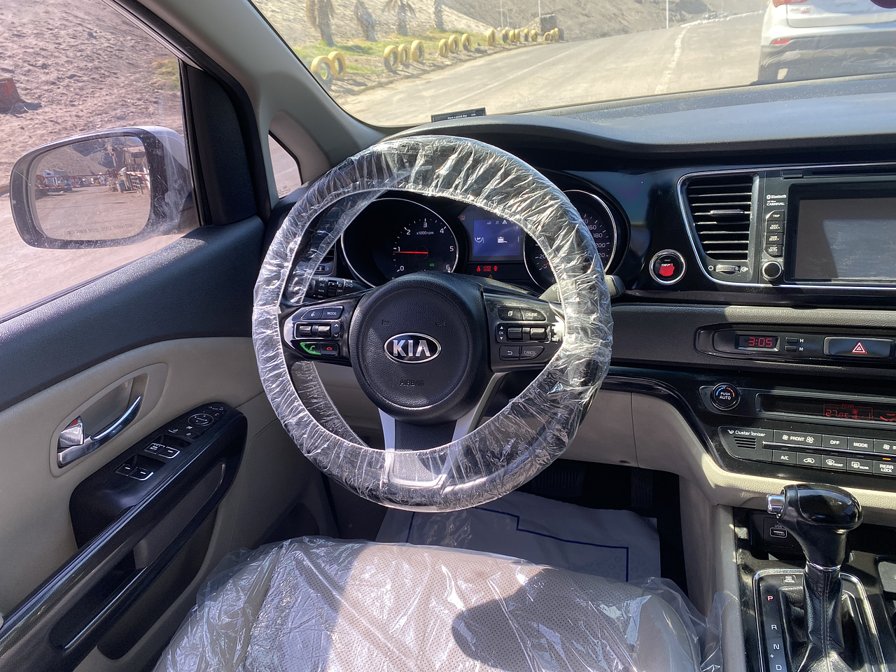 KIA ALL NEW CARNIVAL 2016 / 9PASAJEROS / DIESEL / PUERTA ELECTRICA 13