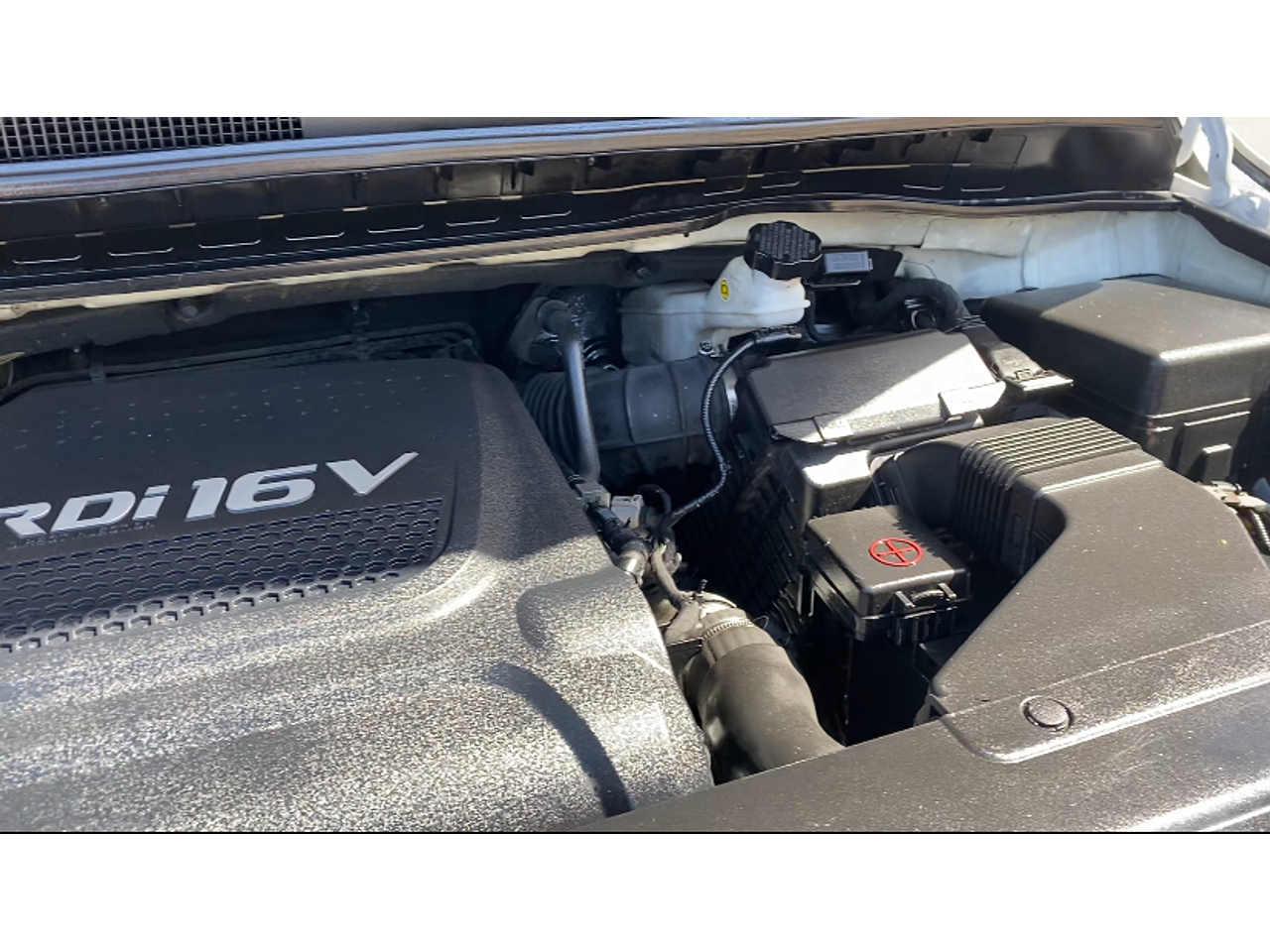 KIA ALL NEW CARNIVAL 2016 / 9PASAJEROS / DIESEL / PUERTA ELECTRICA 31