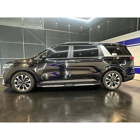 KIA Gran Carnival — foto 11 de 16