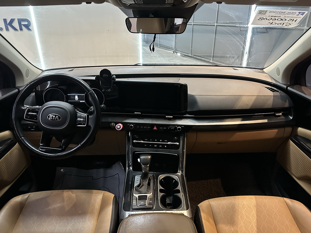 KIA GRAN CARNIVAL 2021 / 9PASAJEROS / CAMARA R / DIESEL 15