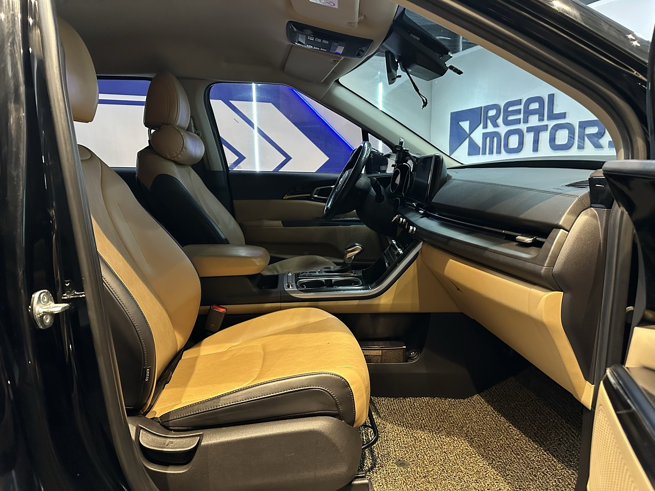 KIA GRAN CARNIVAL 2021 / 9PASAJEROS / CAMARA R / DIESEL 23