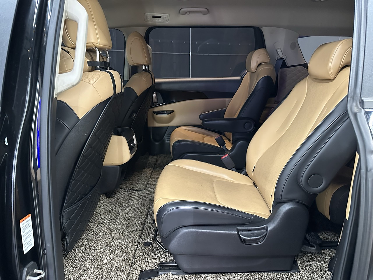 KIA GRAN CARNIVAL 2021 / 9PASAJEROS / CAMARA R / DIESEL 27